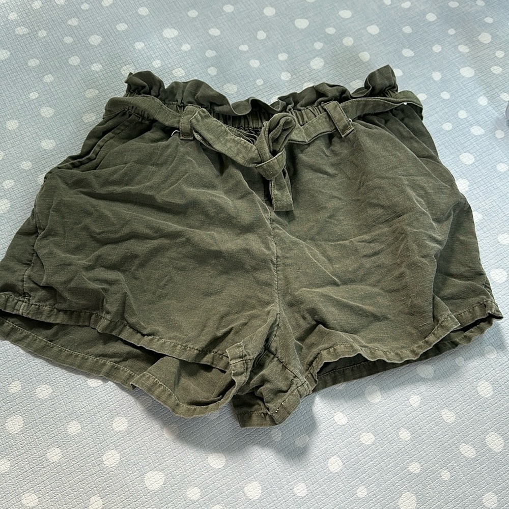 Women’s O’Neill XS army green cotton shorts